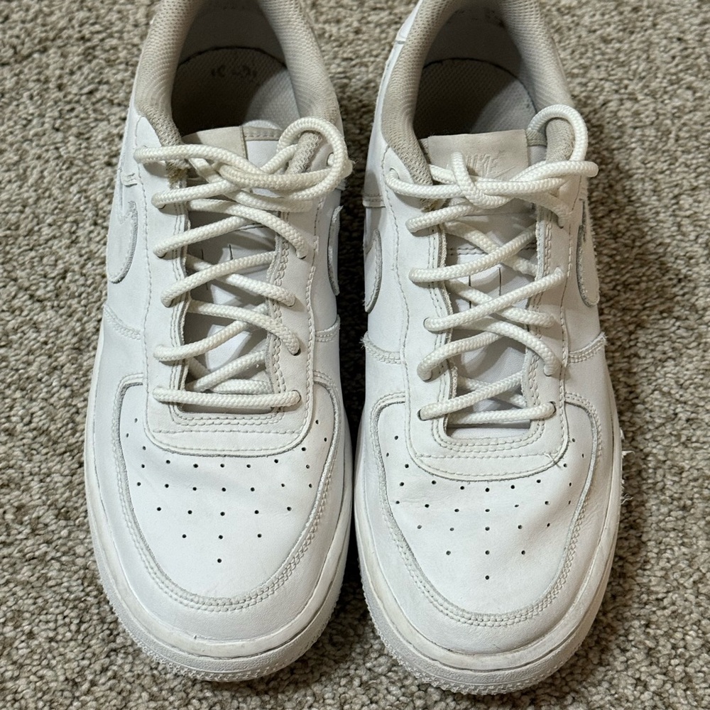 Nike White Men's Sneakers